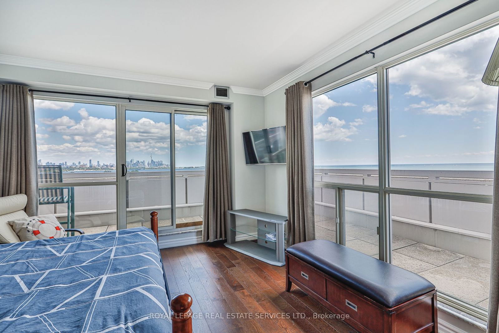 2261 Lake Shore Blvd, unit Sph17 for rent - image #15