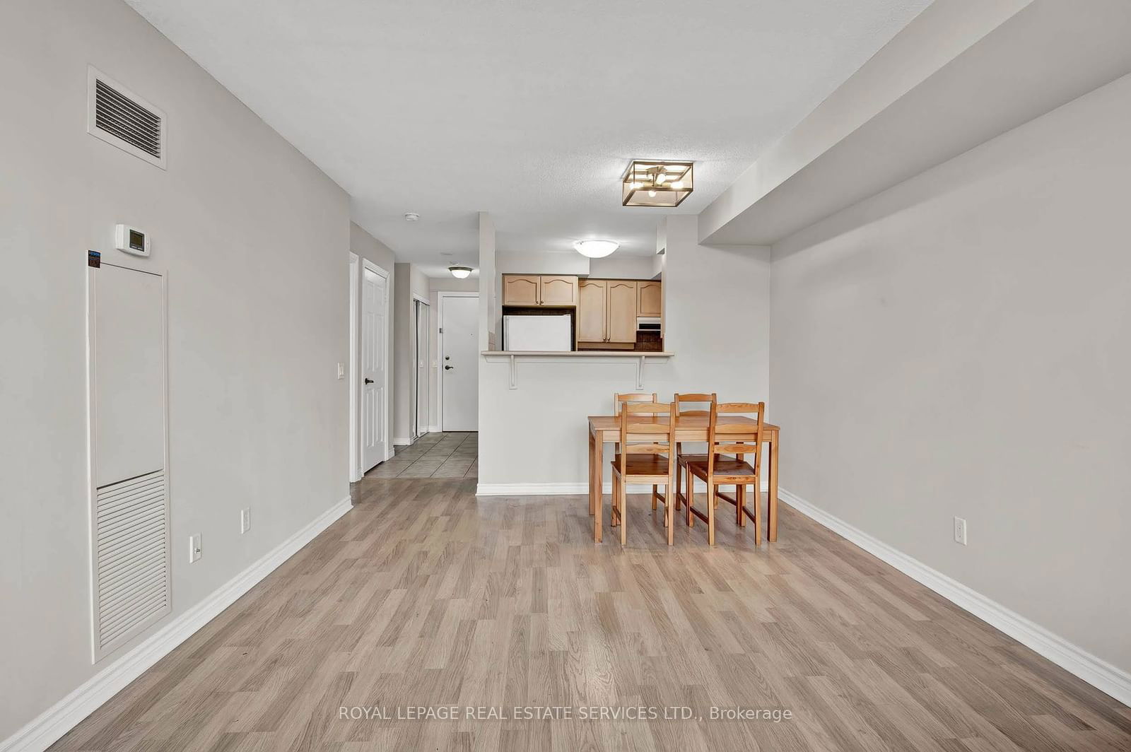 710 Humberwood Blvd W, unit 303 for rent - image #10