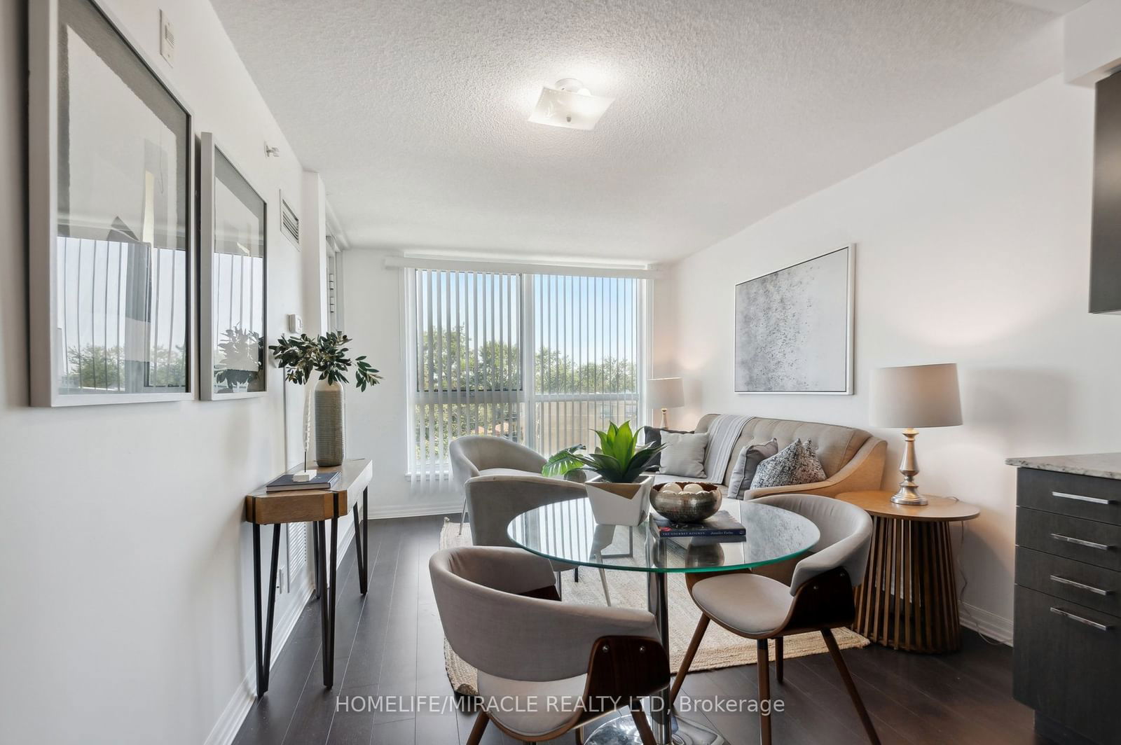 80 Esther Lorrie Dr, unit 607 for sale - image #10