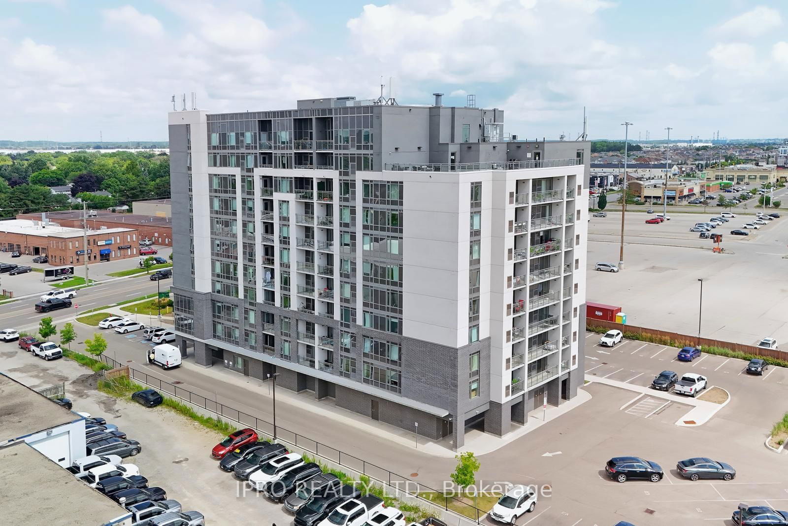 716 Main St E, unit 302 for sale - image #1