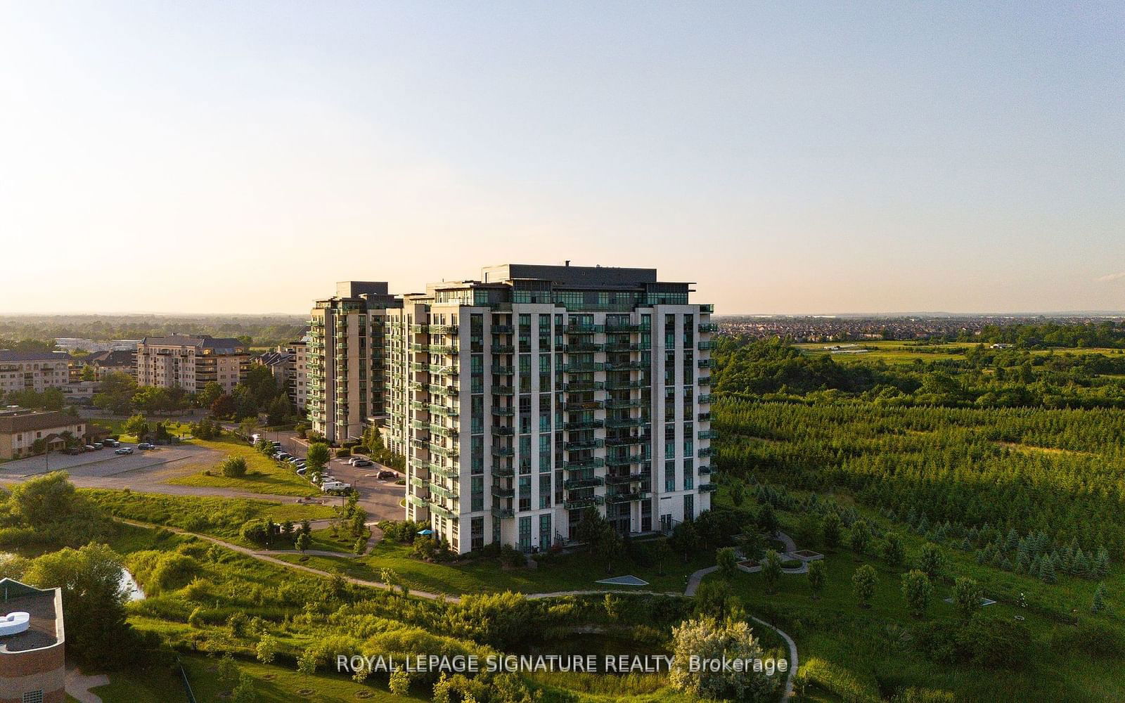 65 Yorkland Blvd, unit 101 for sale