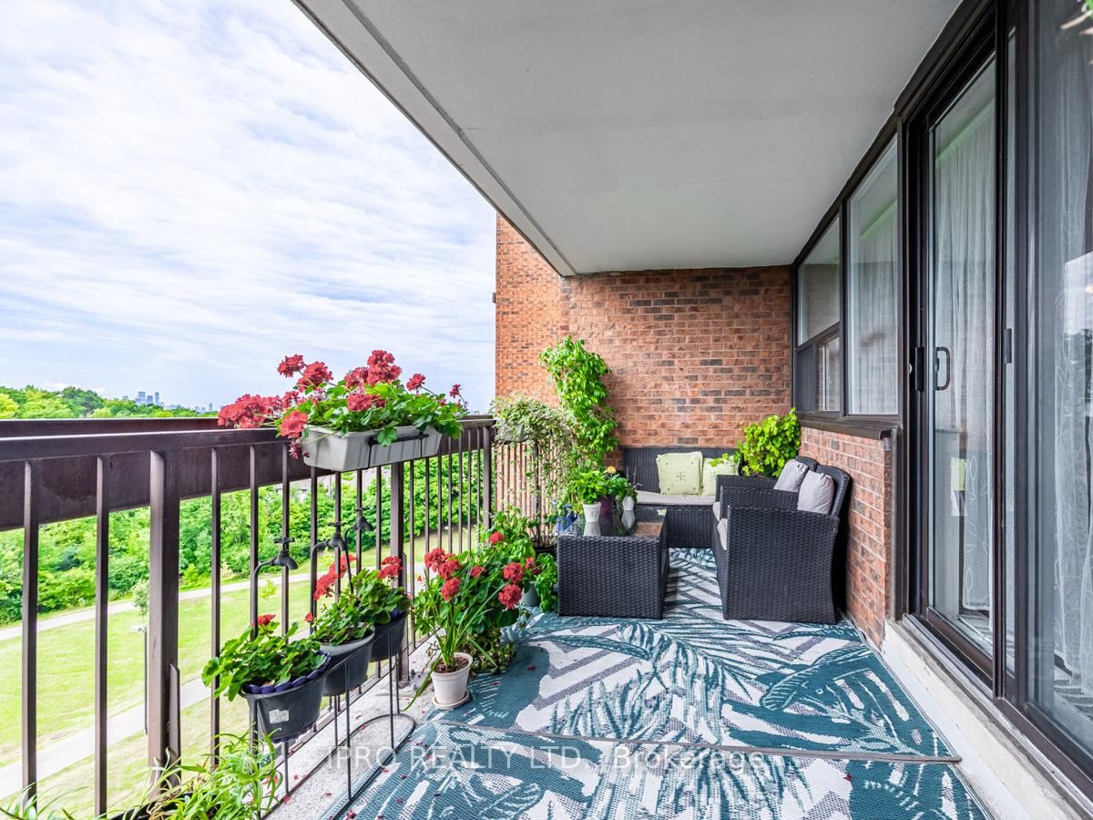 3501 Glen Erin Dr, unit 710 for sale - image #23