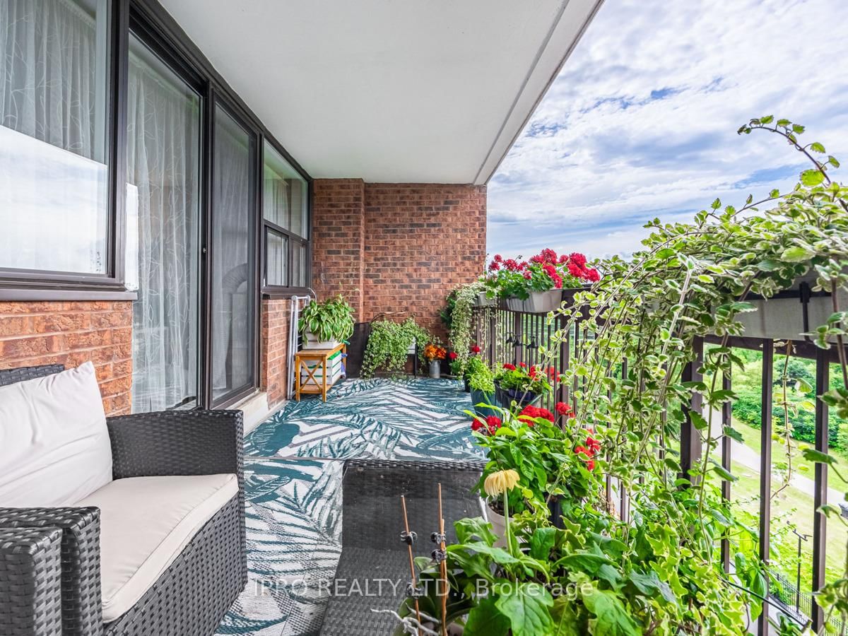 3501 Glen Erin Dr, unit 710 for sale - image #24