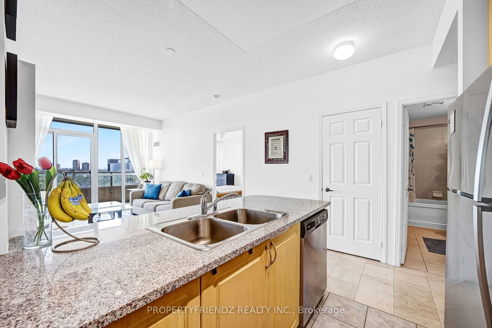 339 Rathburn Rd W, unit 517 for sale - image #14