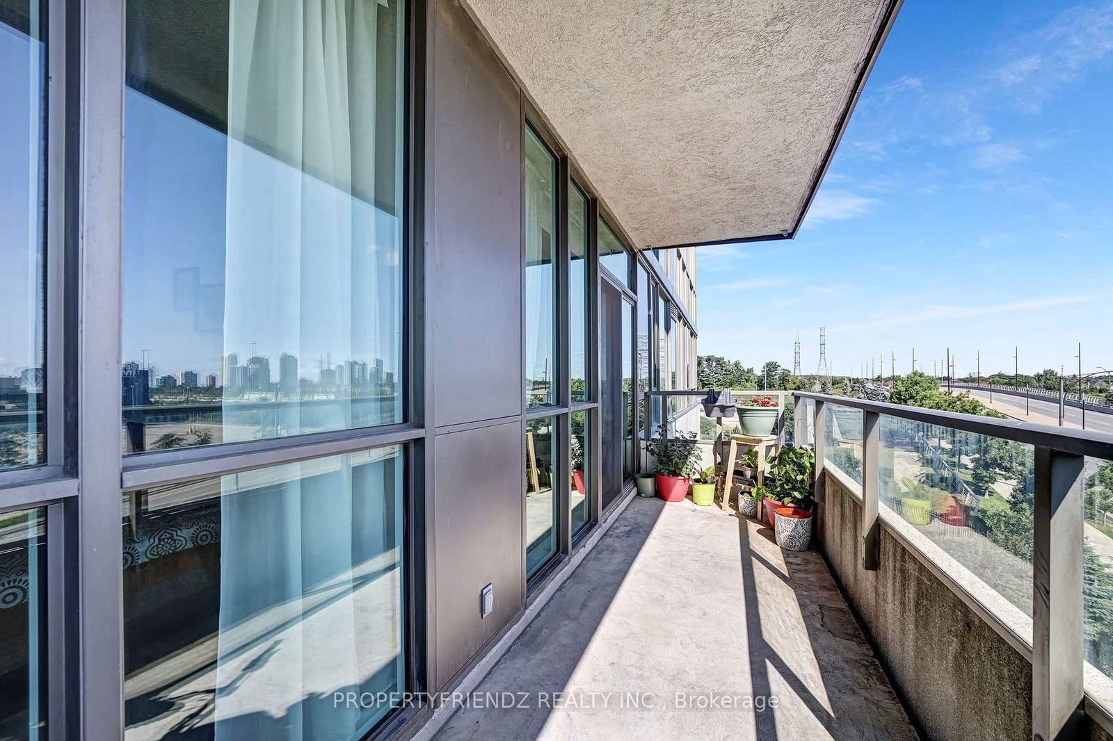 339 Rathburn Rd W, unit 517 for sale - image #25