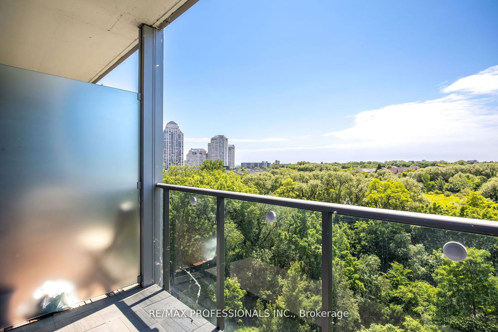 88 Park Lawn Rd, unit 602 for sale - image #17