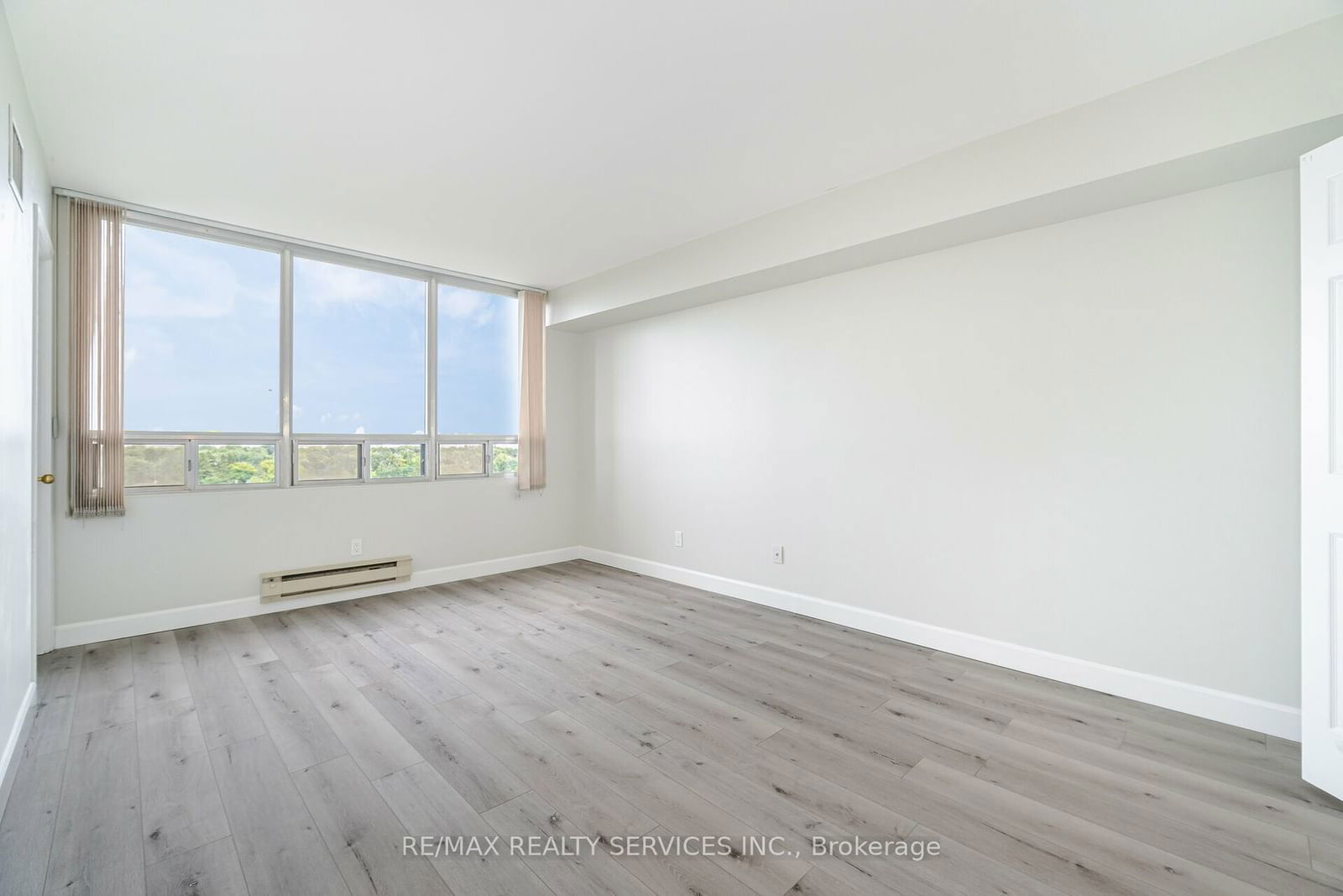 330 Mill St S, unit 912 for sale - image #26