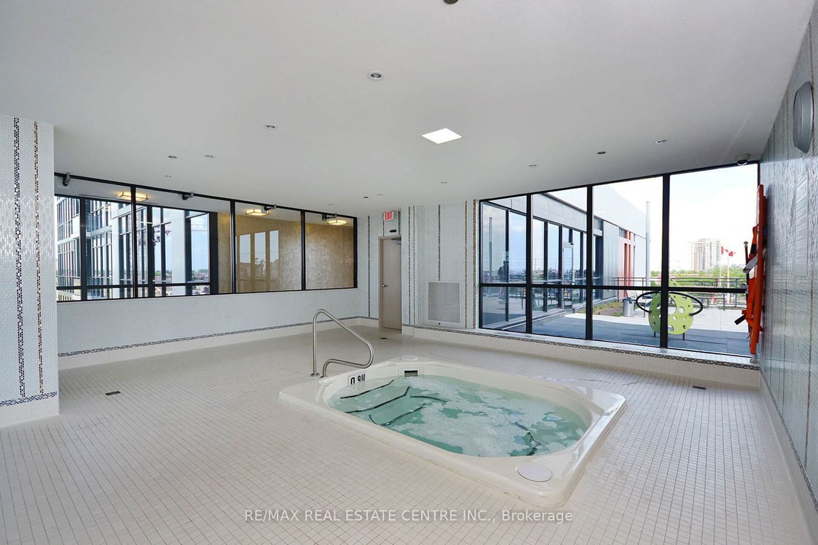 75 Eglinton Ave W, unit 904 for sale - image #36