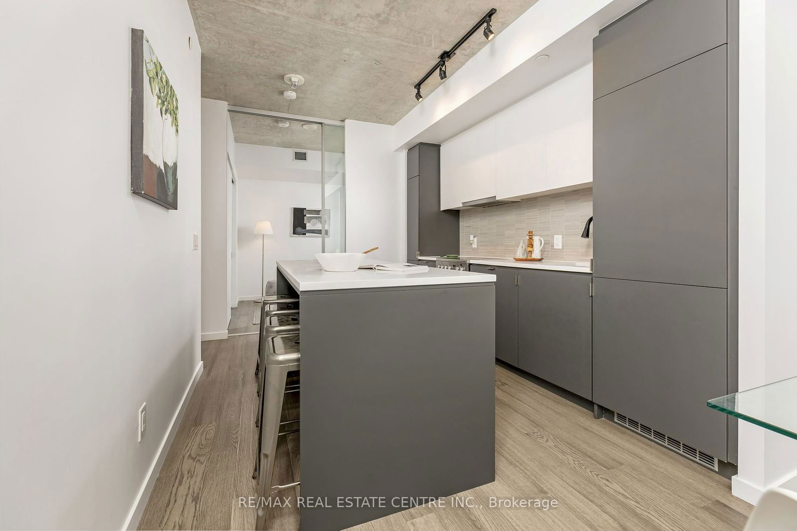 7 Smith Cres, unit 504 for rent - image #7