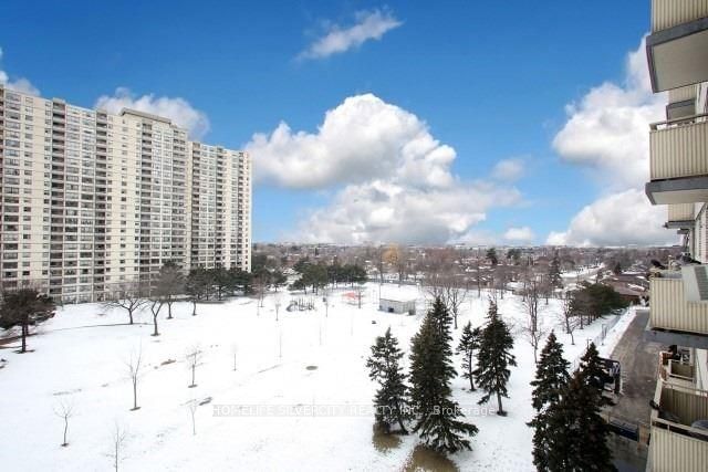 340 Dixon Rd, unit 711 for sale - image #2