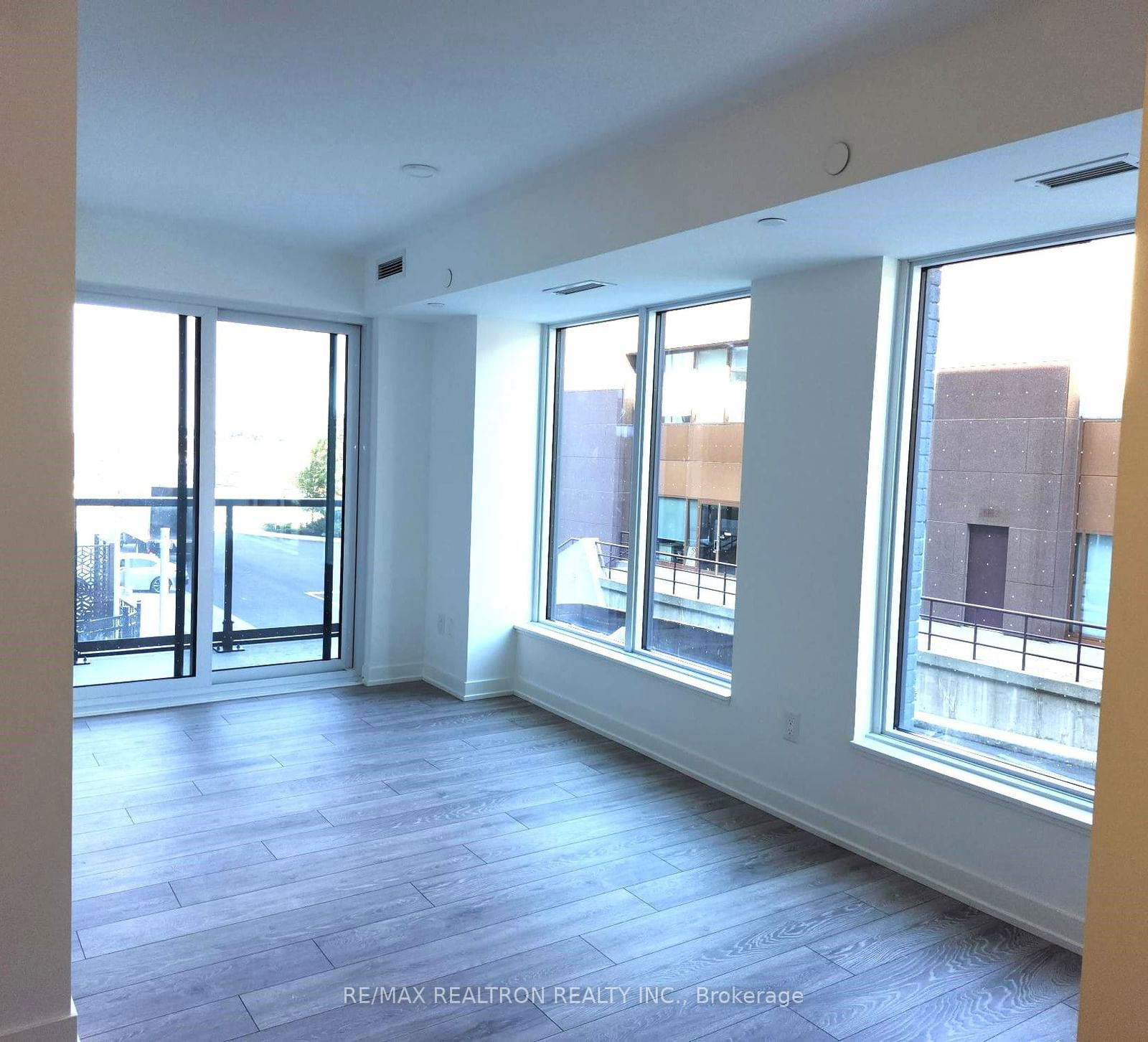 1100 Sheppard Ave W, unit 207 for rent