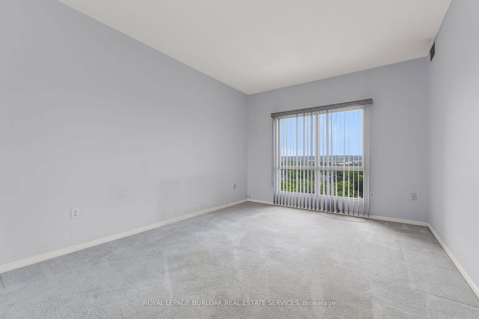 1201 North Shore Blvd E, unit 1105 for sale - image #4