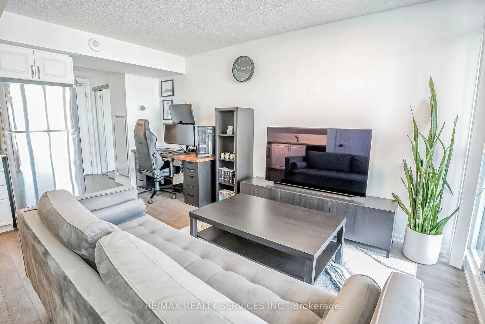 3091 Dufferin St, unit 1006 for sale - image #10