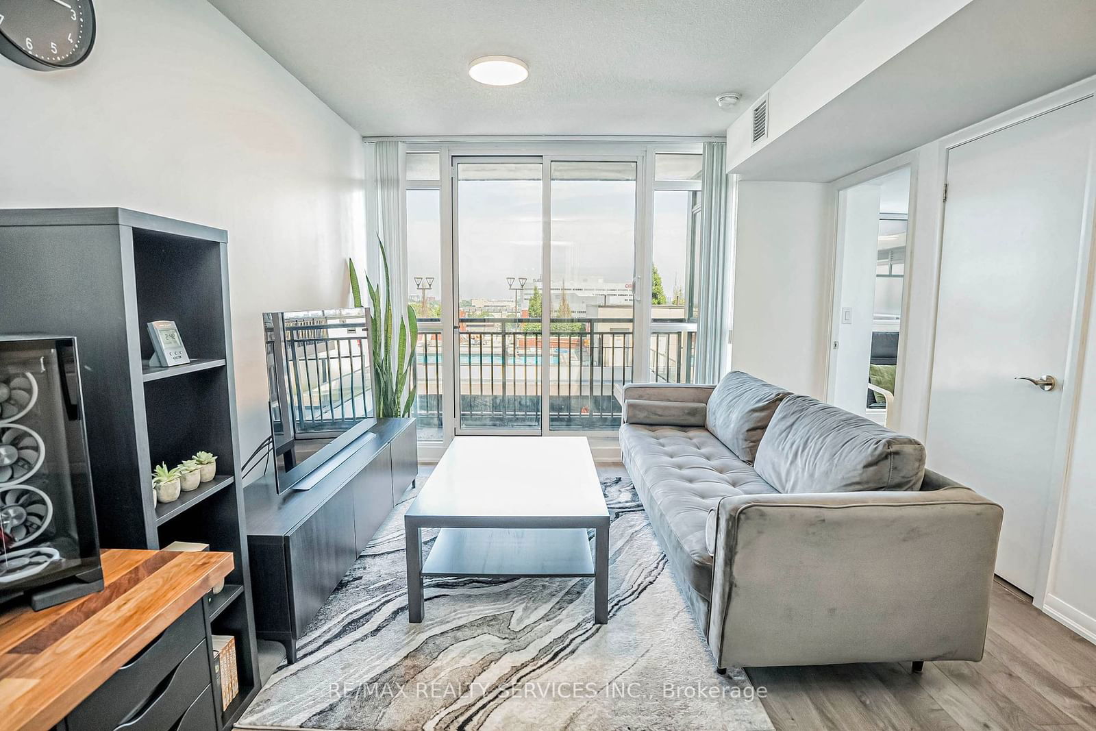 3091 Dufferin St, unit 1006 for sale