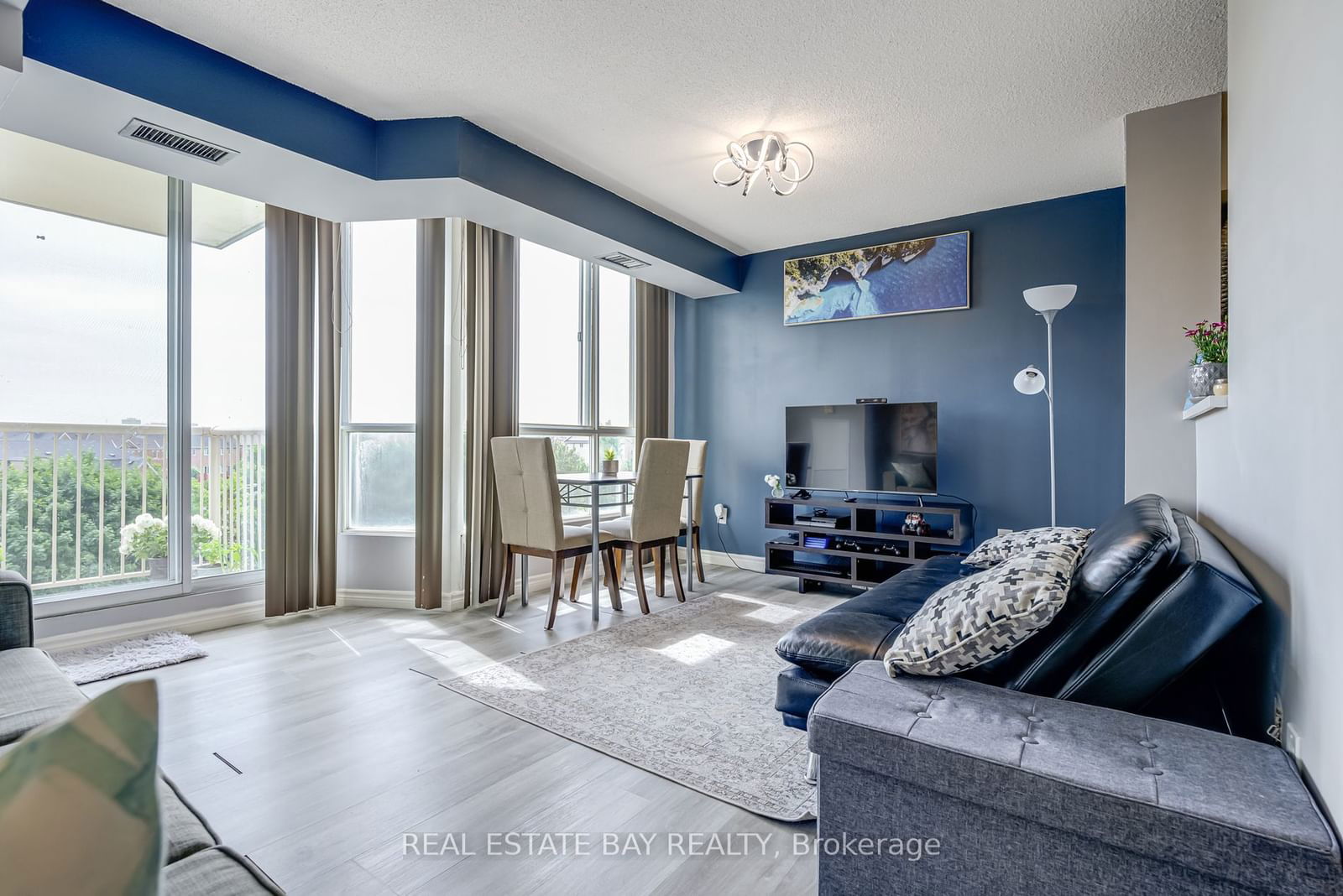 3077 Weston Rd N, unit 612 for sale - image #1