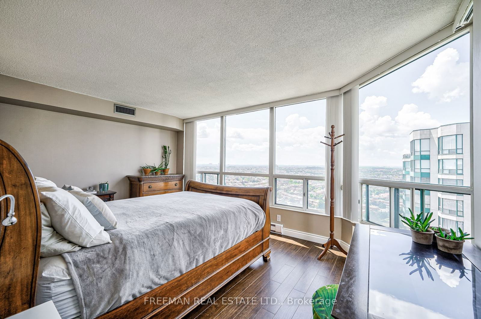 4460 Tucana Crt, unit 2210 for sale - image #21