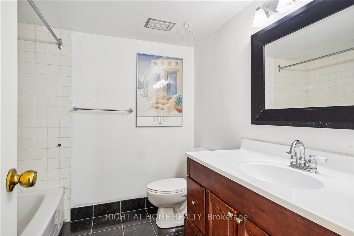 15 La Rose Ave, unit 115 for sale - image #24