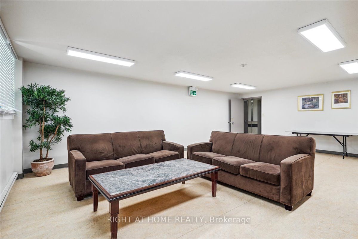 15 La Rose Ave, unit 115 for sale - image #32