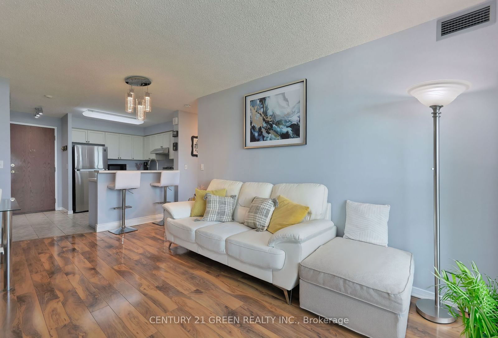 2545 Erin Centre Blvd, unit 1702 for sale