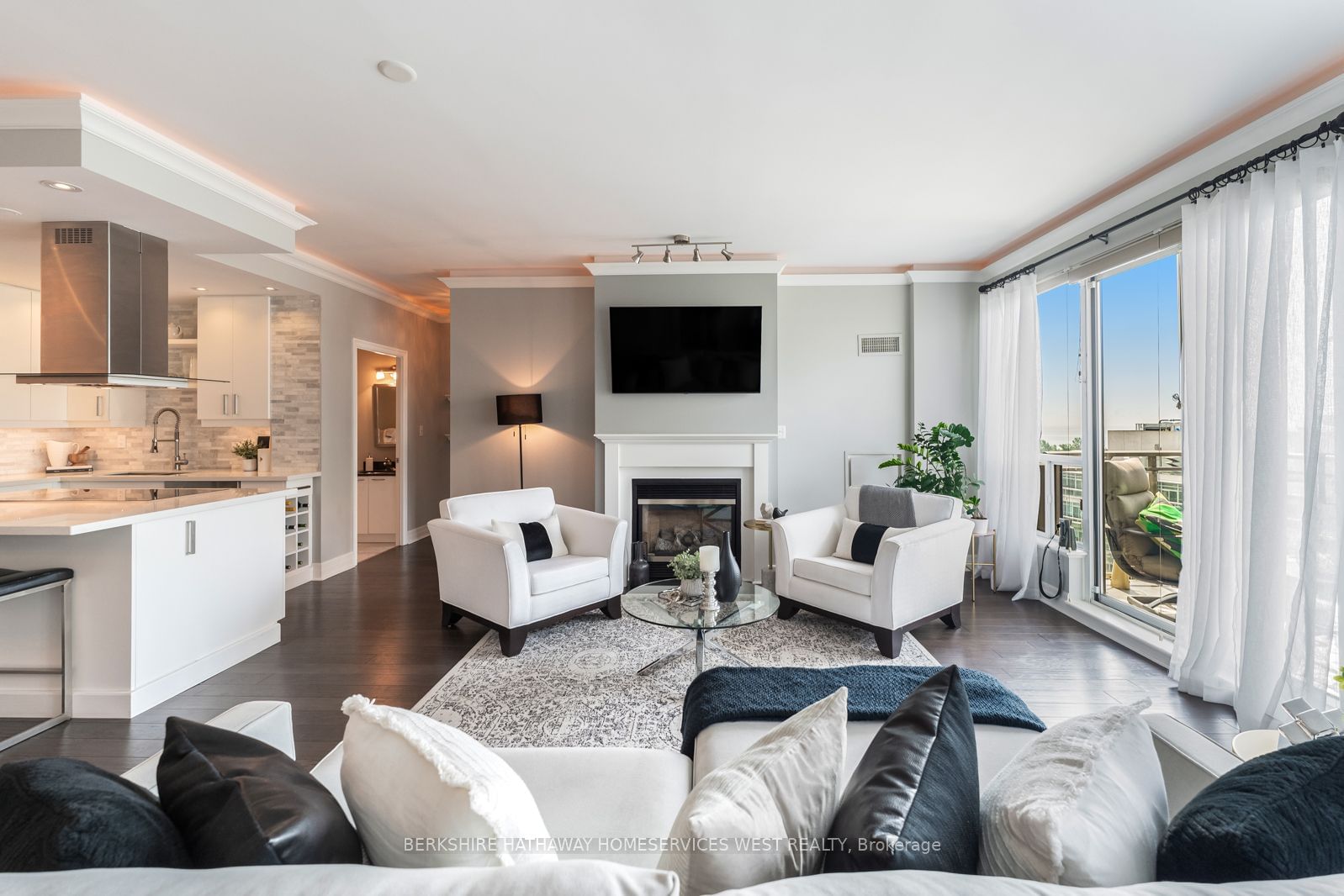 88 Palace Pier Crt, unit PH404 for sale - image #6