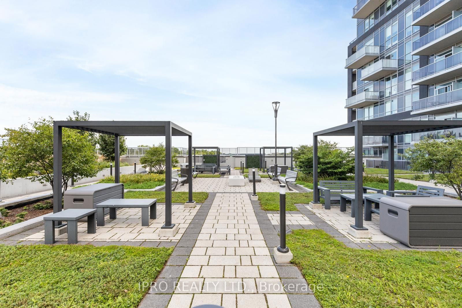 2093 Fairview St, unit 1606 for sale - image #25