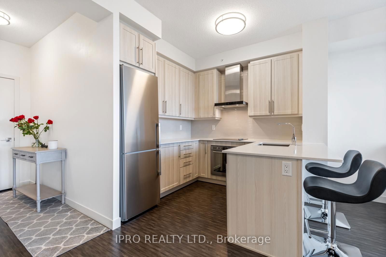 2093 Fairview St, unit 1606 for sale - image #6