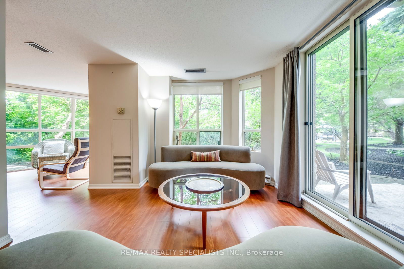 55 Kingsbridge Garden Circ W, unit 104 for sale - image #15