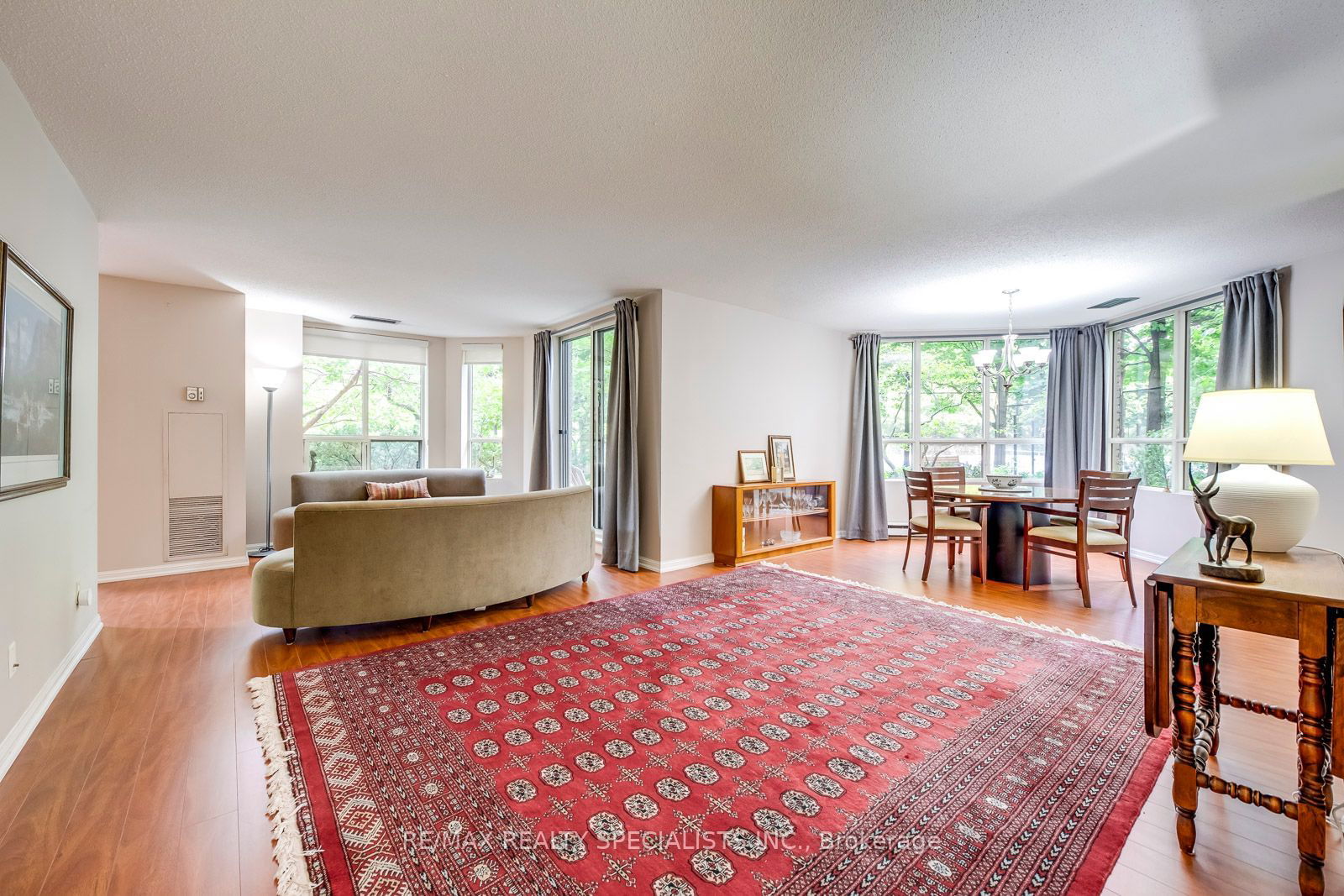 55 Kingsbridge Garden Circ W, unit 104 for sale - image #6