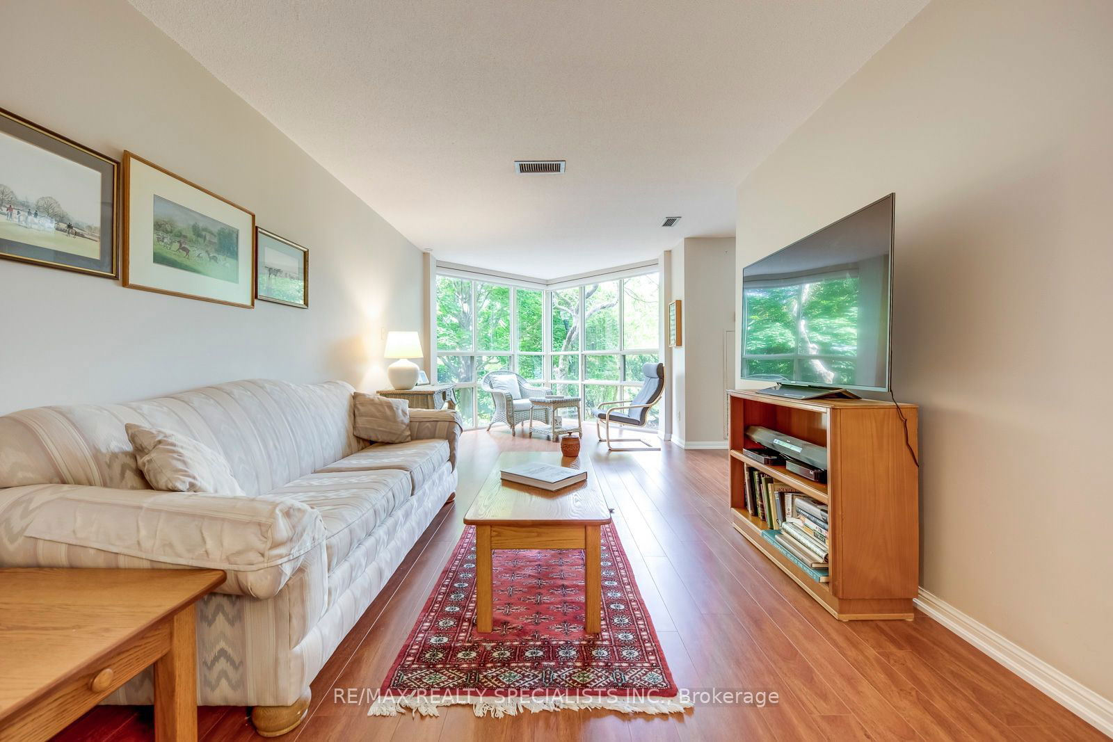 55 Kingsbridge Garden Circ W, unit 104 for sale - image #7