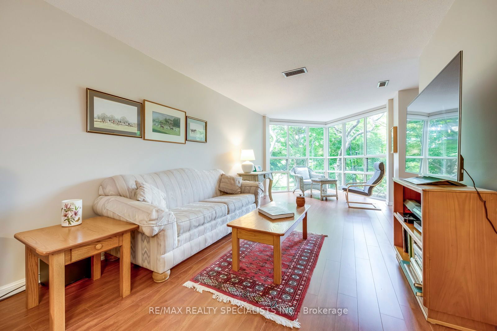 55 Kingsbridge Garden Circ W, unit 104 for sale - image #8