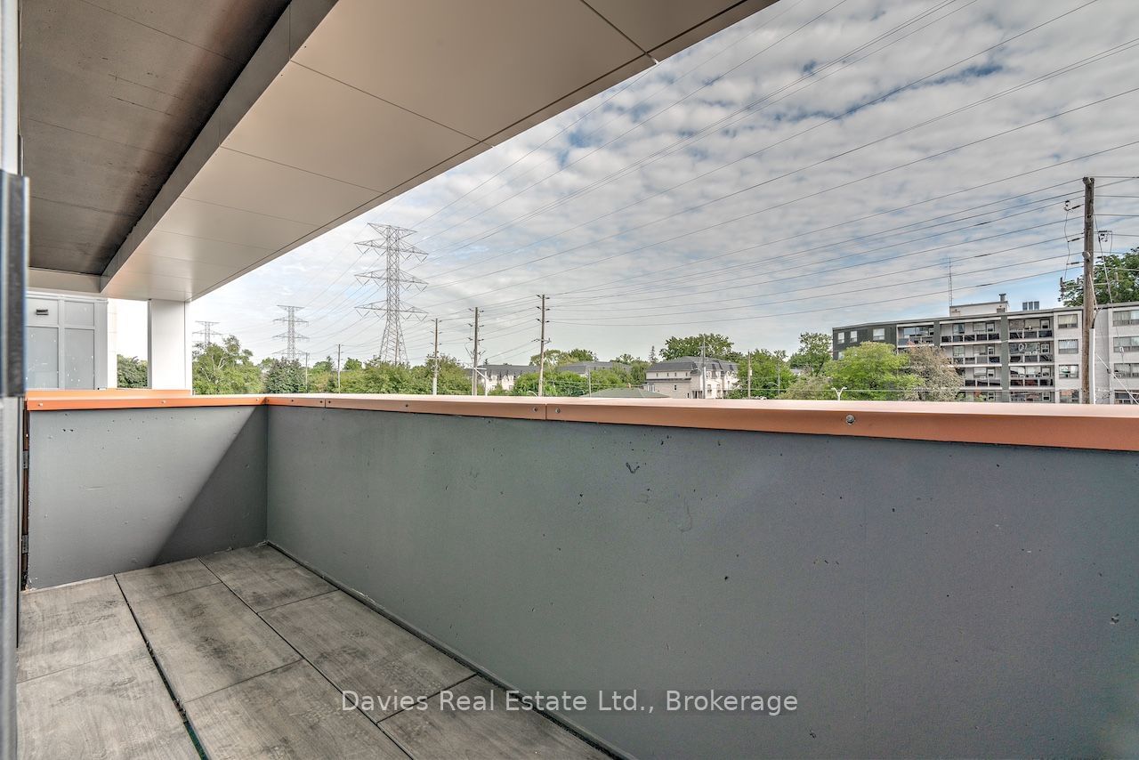 500 Brock Ave, unit 204 for sale - image #18