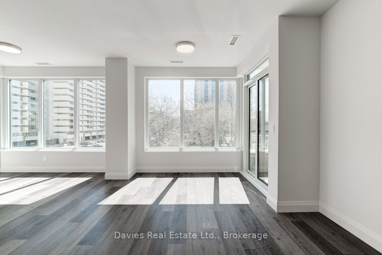 500 Brock Ave, unit 207 for sale