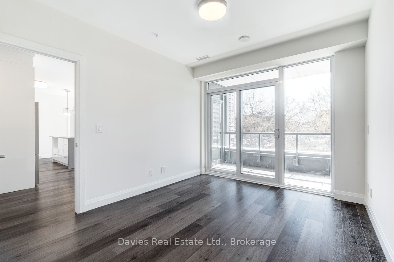 500 Brock Ave, unit 207 for sale