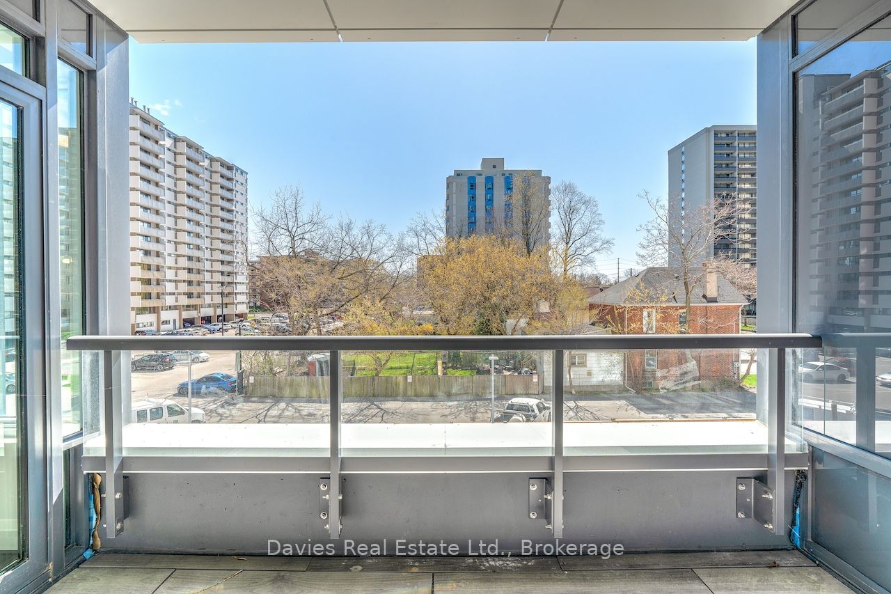 500 Brock Ave, unit 207 for sale - image #27