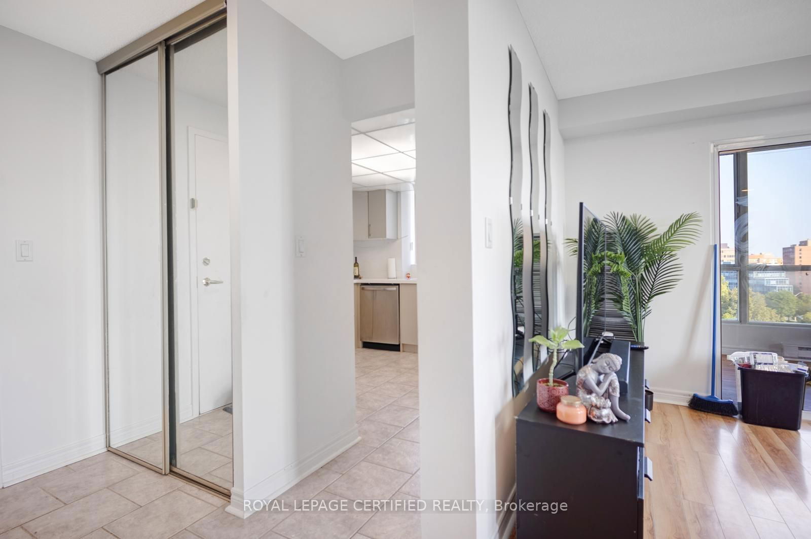 145 Hillcrest Ave, unit 503 for sale - image #20