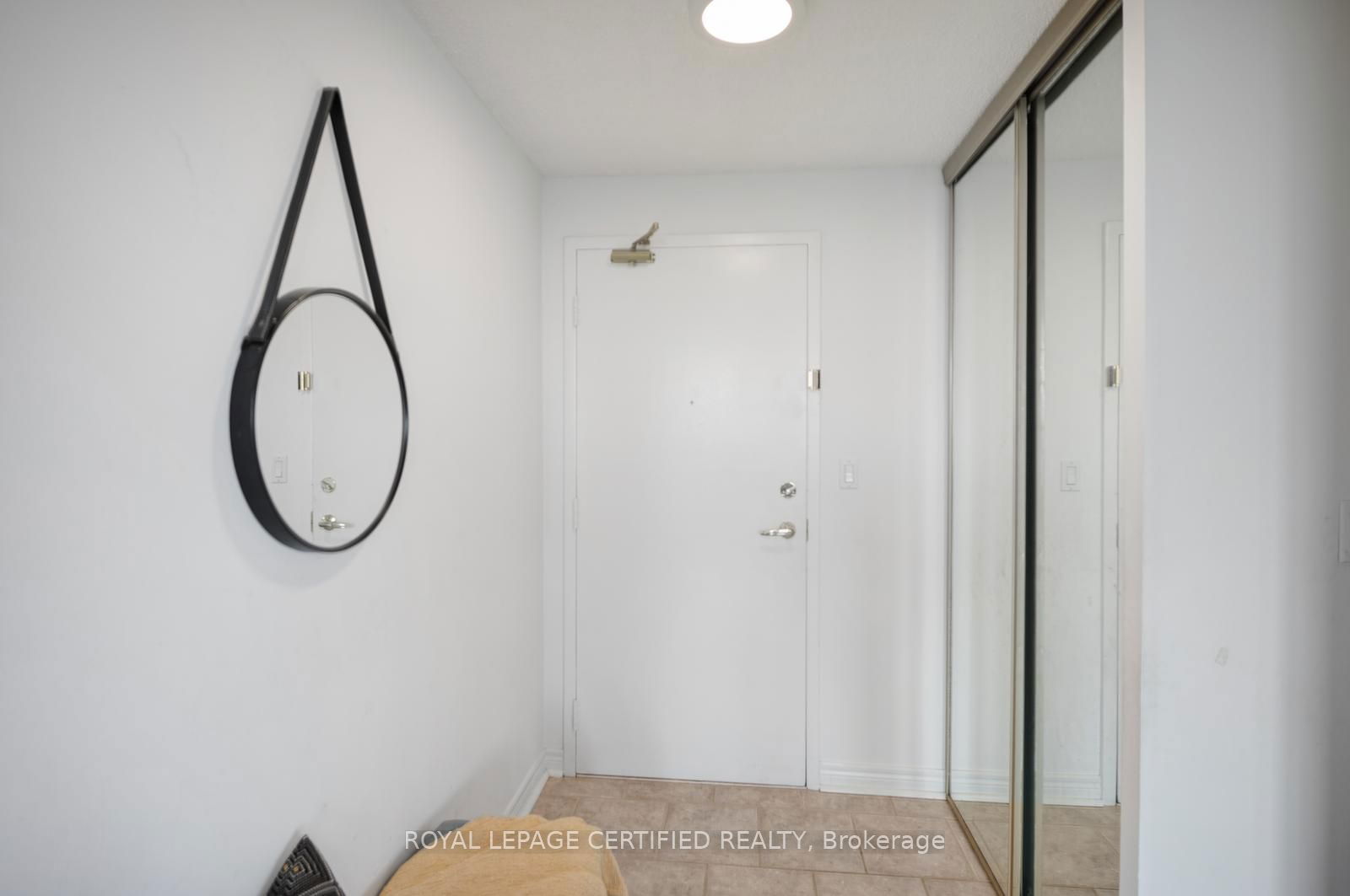 145 Hillcrest Ave, unit 503 for sale - image #8