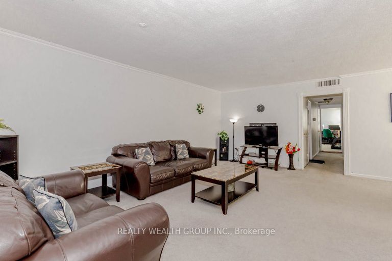 2323 Confederation Pkwy, unit 1207 for sale - image #11