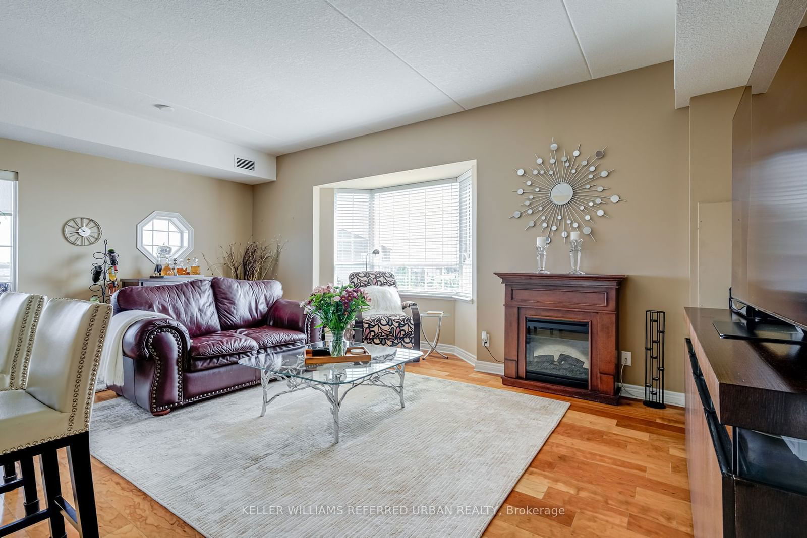 1379 Costigan Rd, unit 403 for sale - image #19