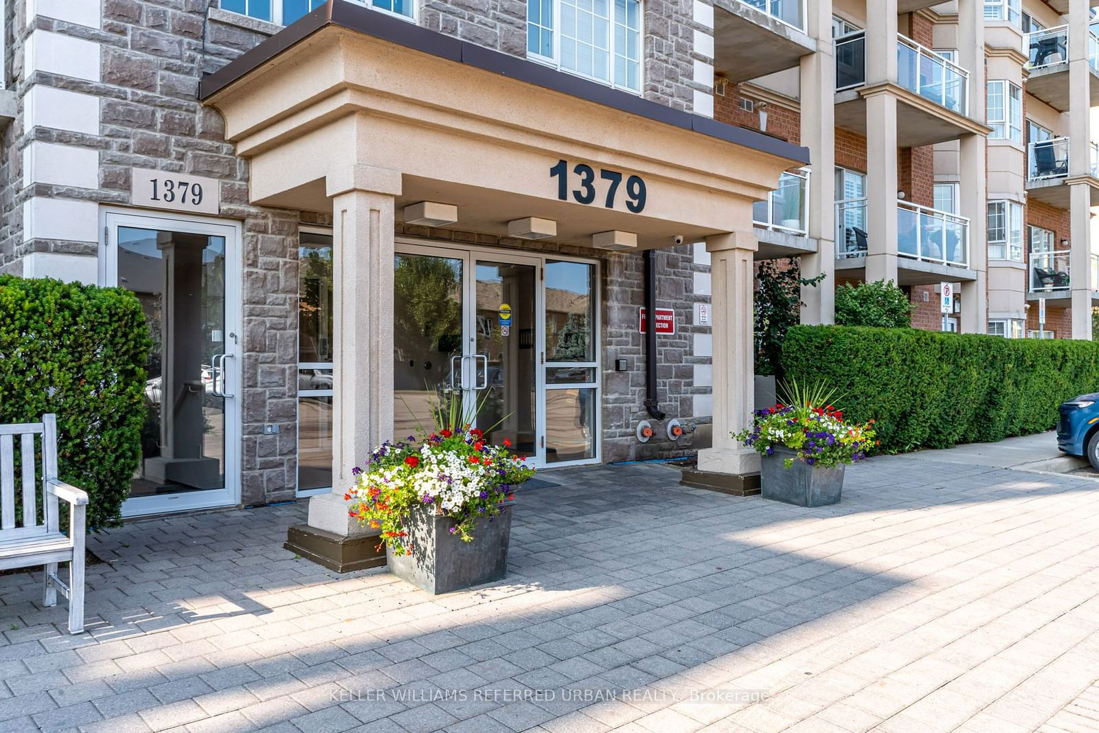 1379 Costigan Rd, unit 403 for sale - image #5