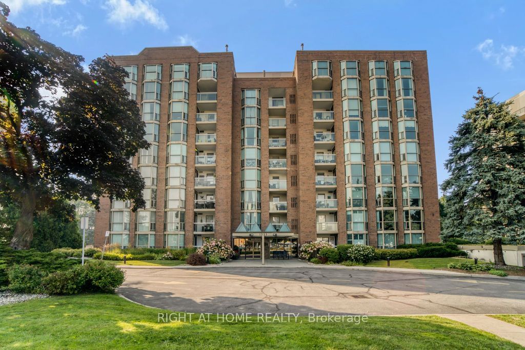 1225 North Shore Blvd E, unit 608 for sale