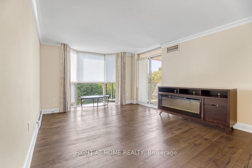 1225 North Shore Blvd E, unit 608 for sale - image #11