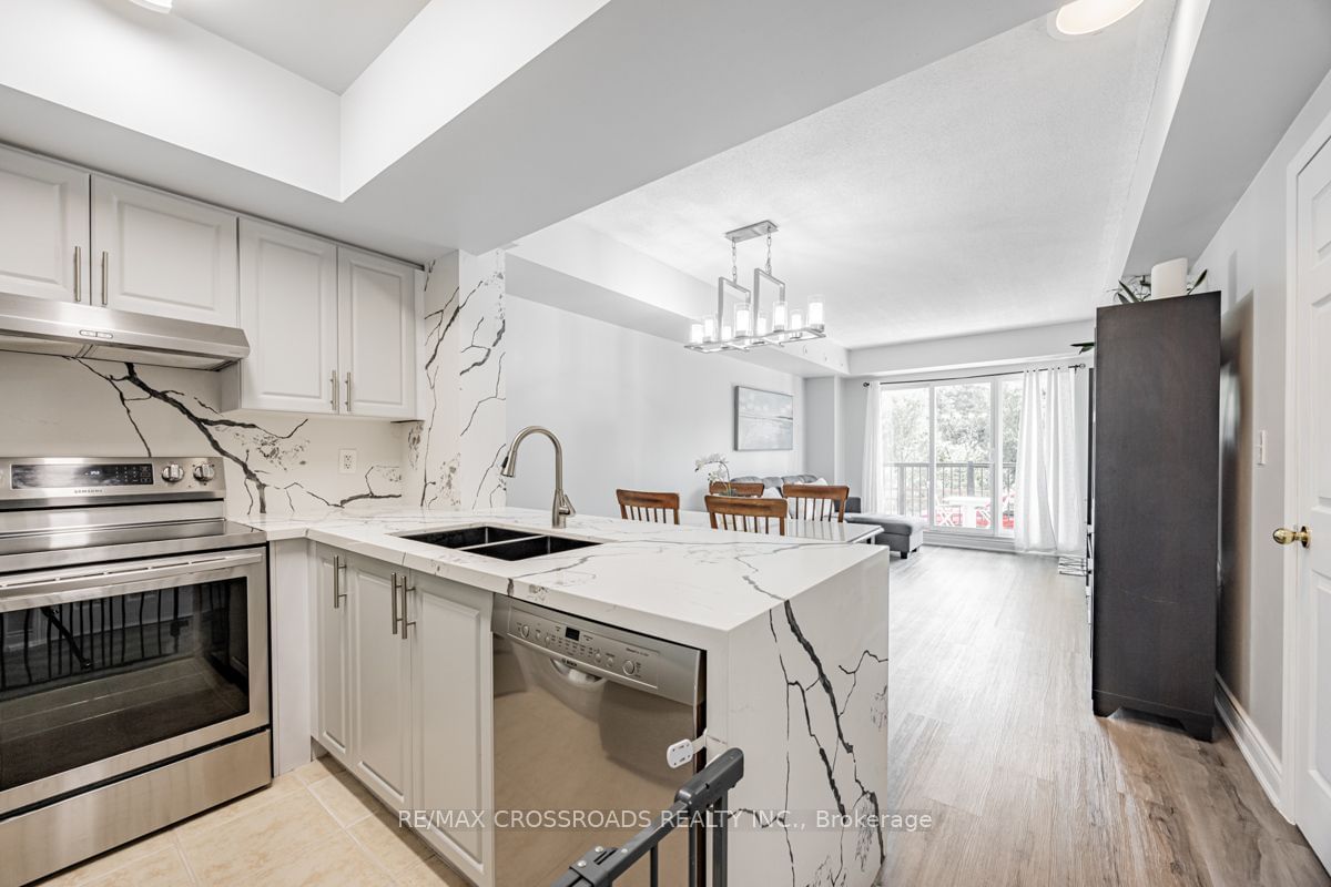 3033 Finch Ave W, unit 2042 for sale - image #15