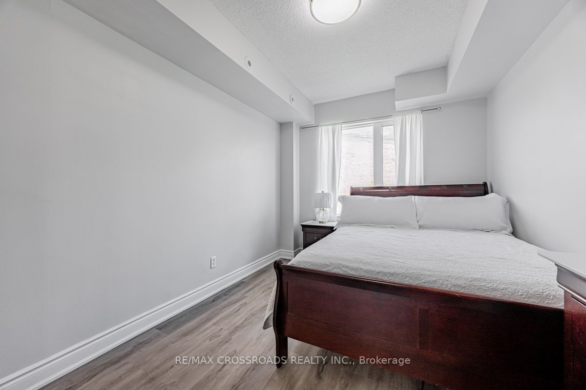 3033 Finch Ave W, unit 2042 for sale - image #17