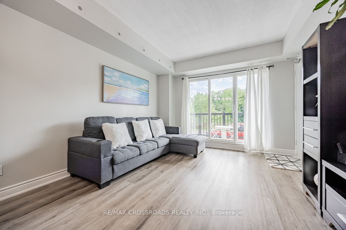 3033 Finch Ave W, unit 2042 for sale - image #5