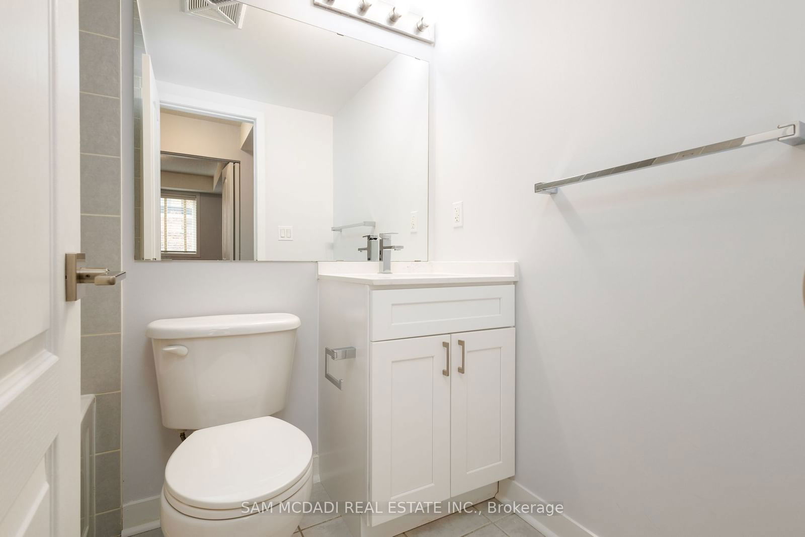 4 Dayspring Circ, unit 102 for rent - image #11