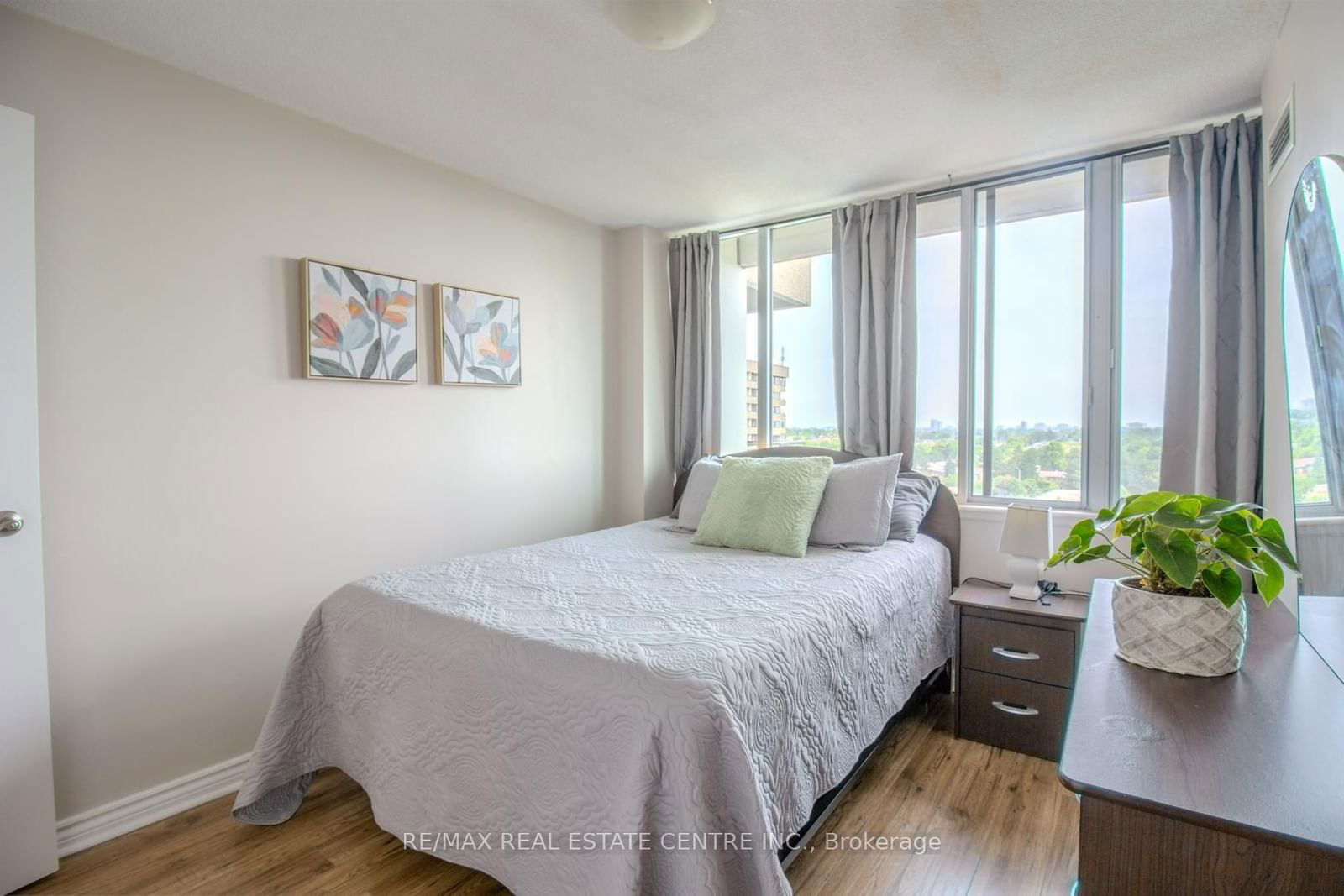 1320 Mississauga Valley Blvd, unit 1012 for sale - image #15