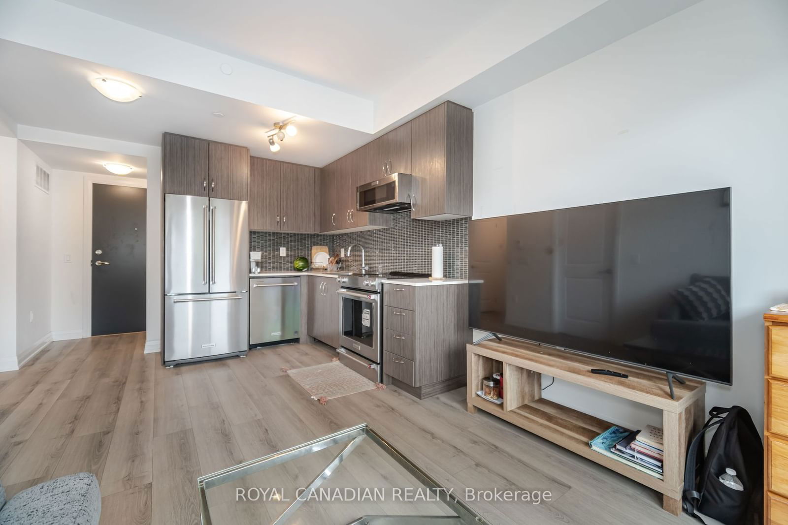 65 Attmar Dr, unit 263 for sale - image #10