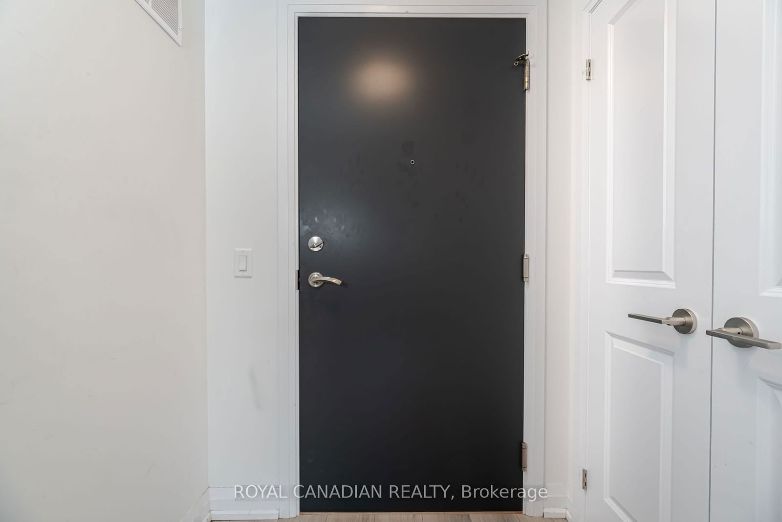 65 Attmar Dr, unit 263 for sale - image #5