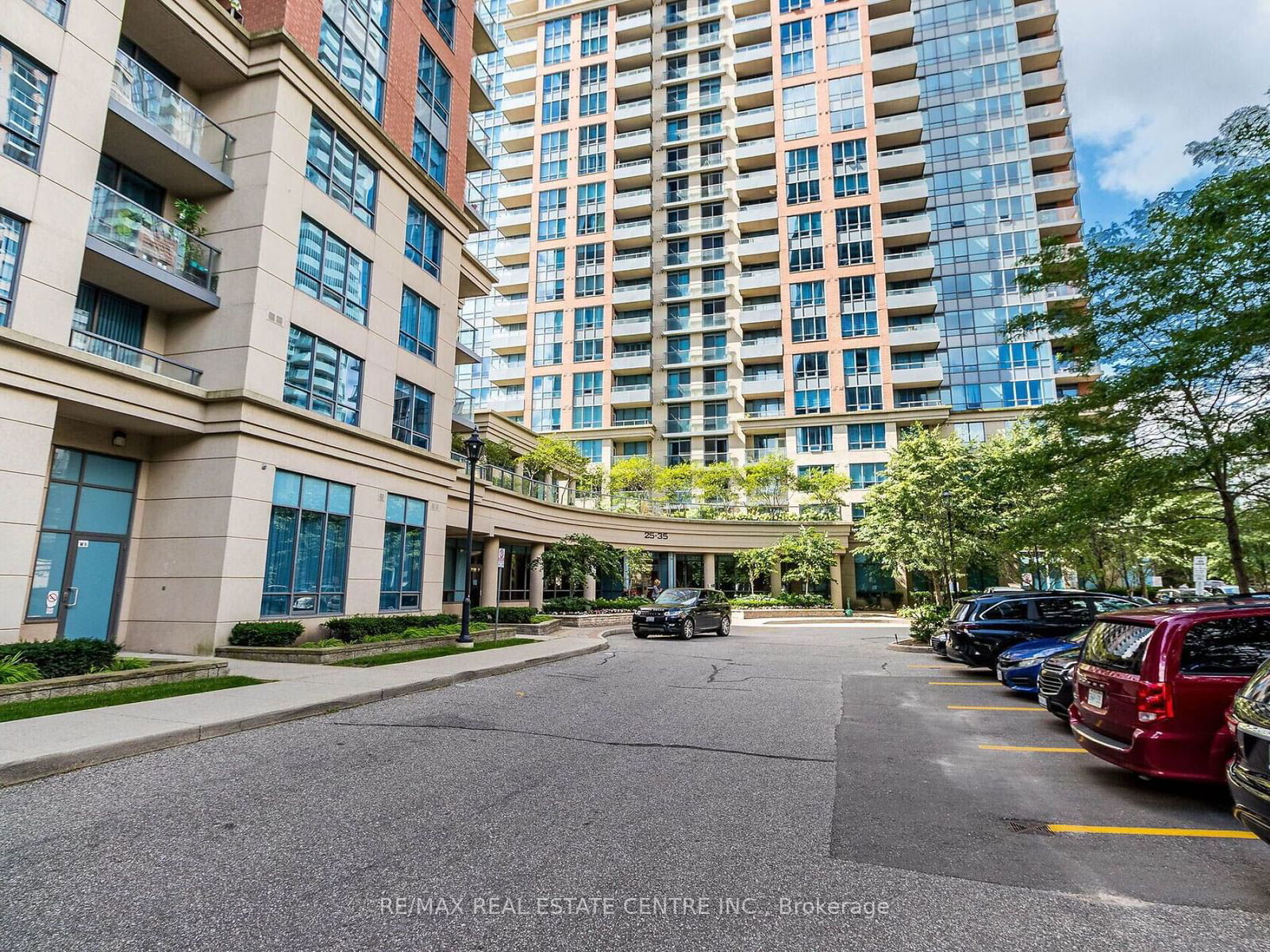 25 Viking Lane, unit 354 for sale - image #2