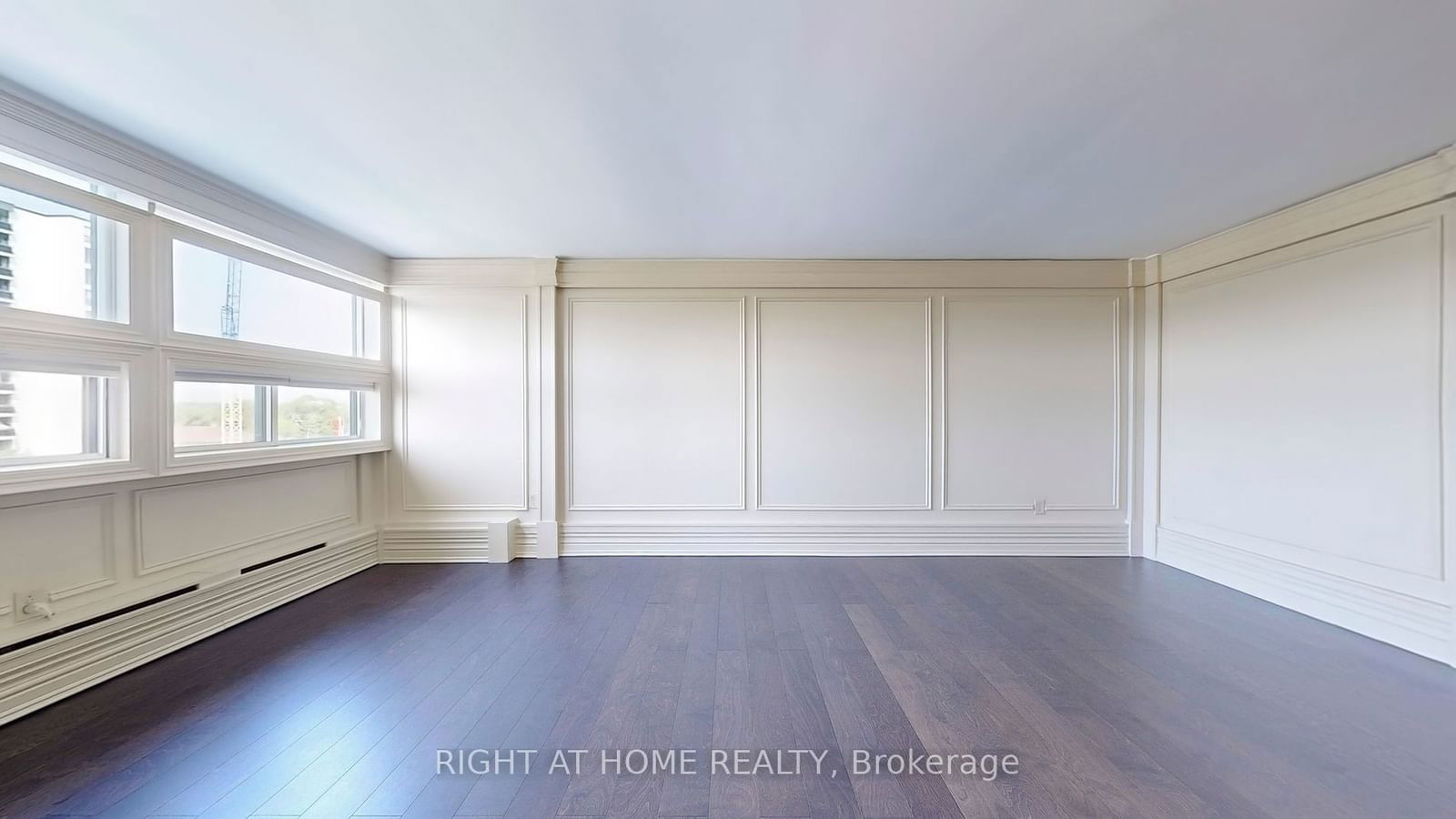 551 The West Mall Ave, unit 611 for sale - image #8